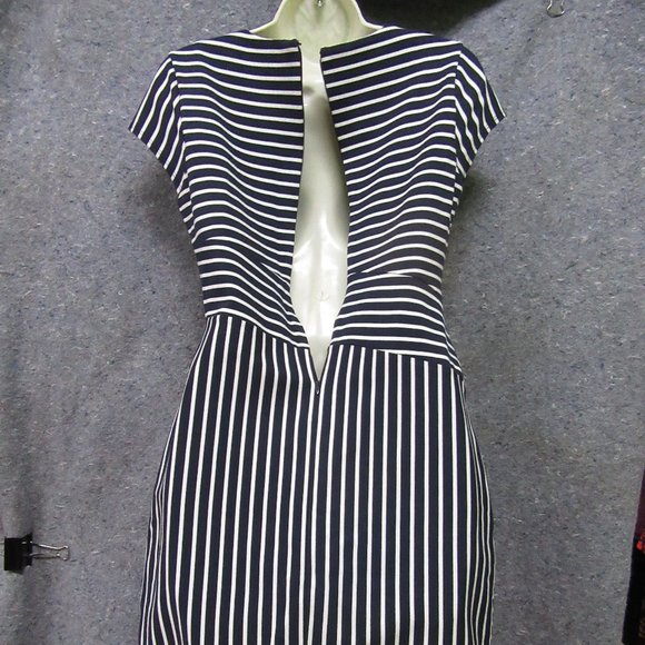 Casual Banana Republic Dress - Picture 11 of 12